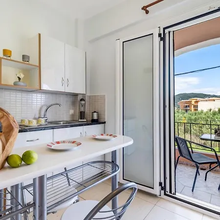 Apartment Aias *
